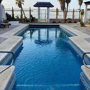 Linda Vista Apartment